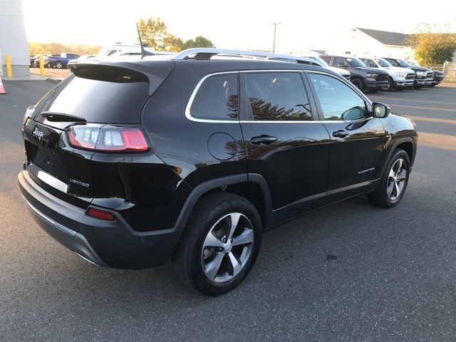 2021 Jeep Cherokee Limited 3