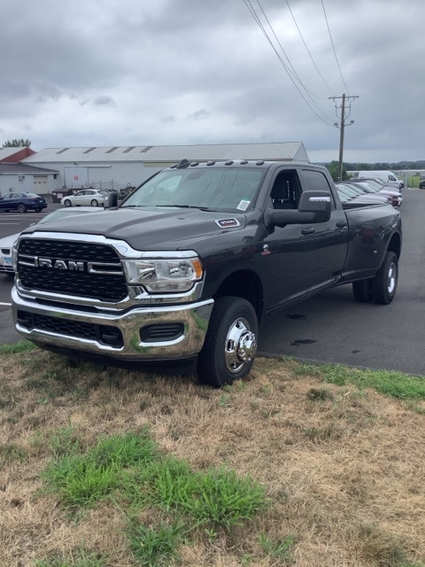 2024 Ram 3500 Tradesman 3