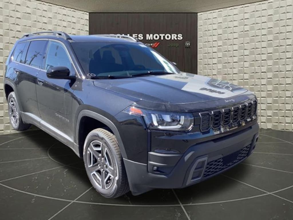 New 2026 Jeep Cherokee Laredo Sport Utility