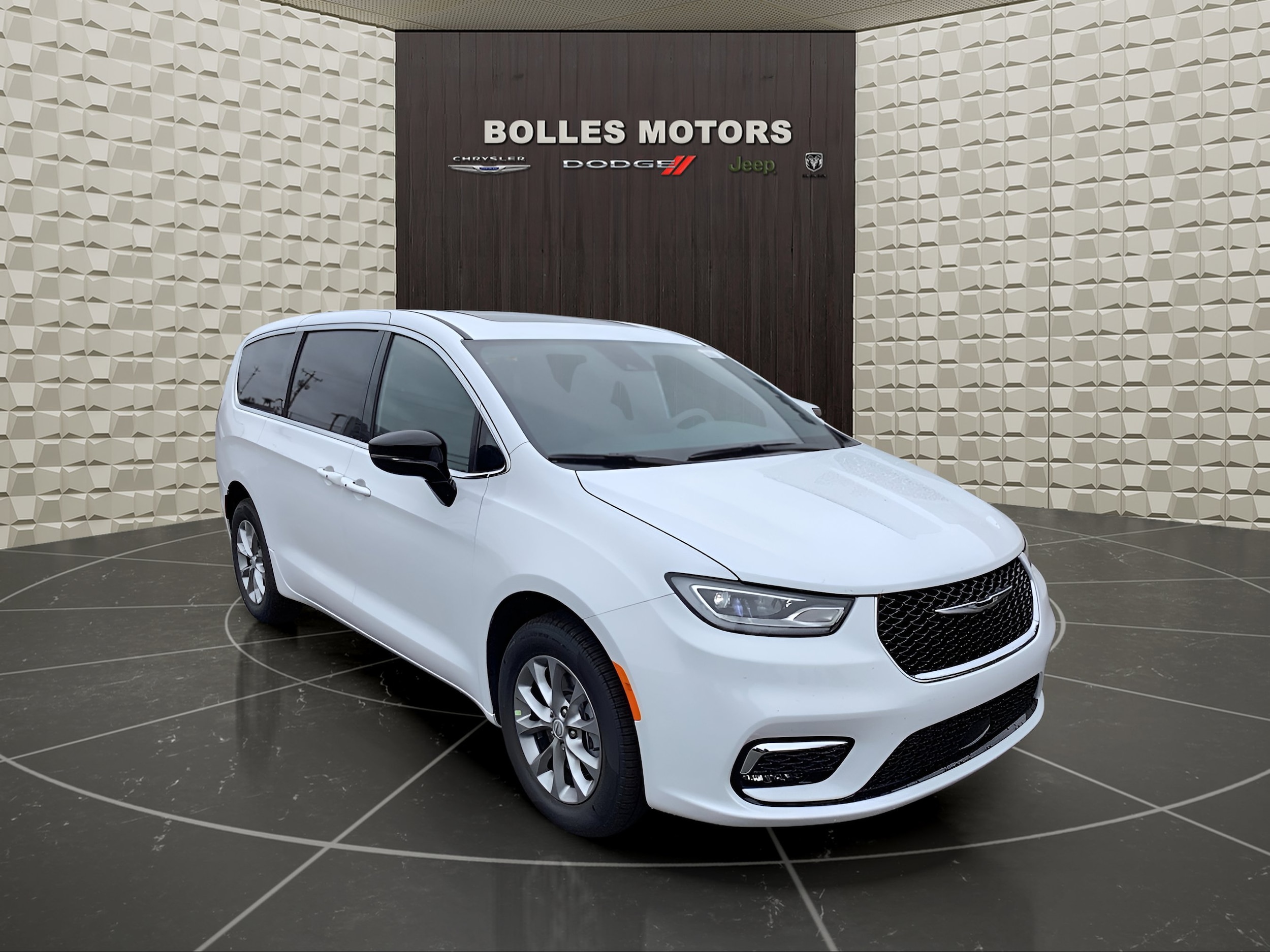2026 Chrysler Pacifica Select's photo