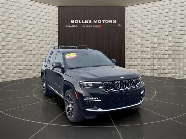 2023 Jeep Grand Cherokee Summit Reserve's photo