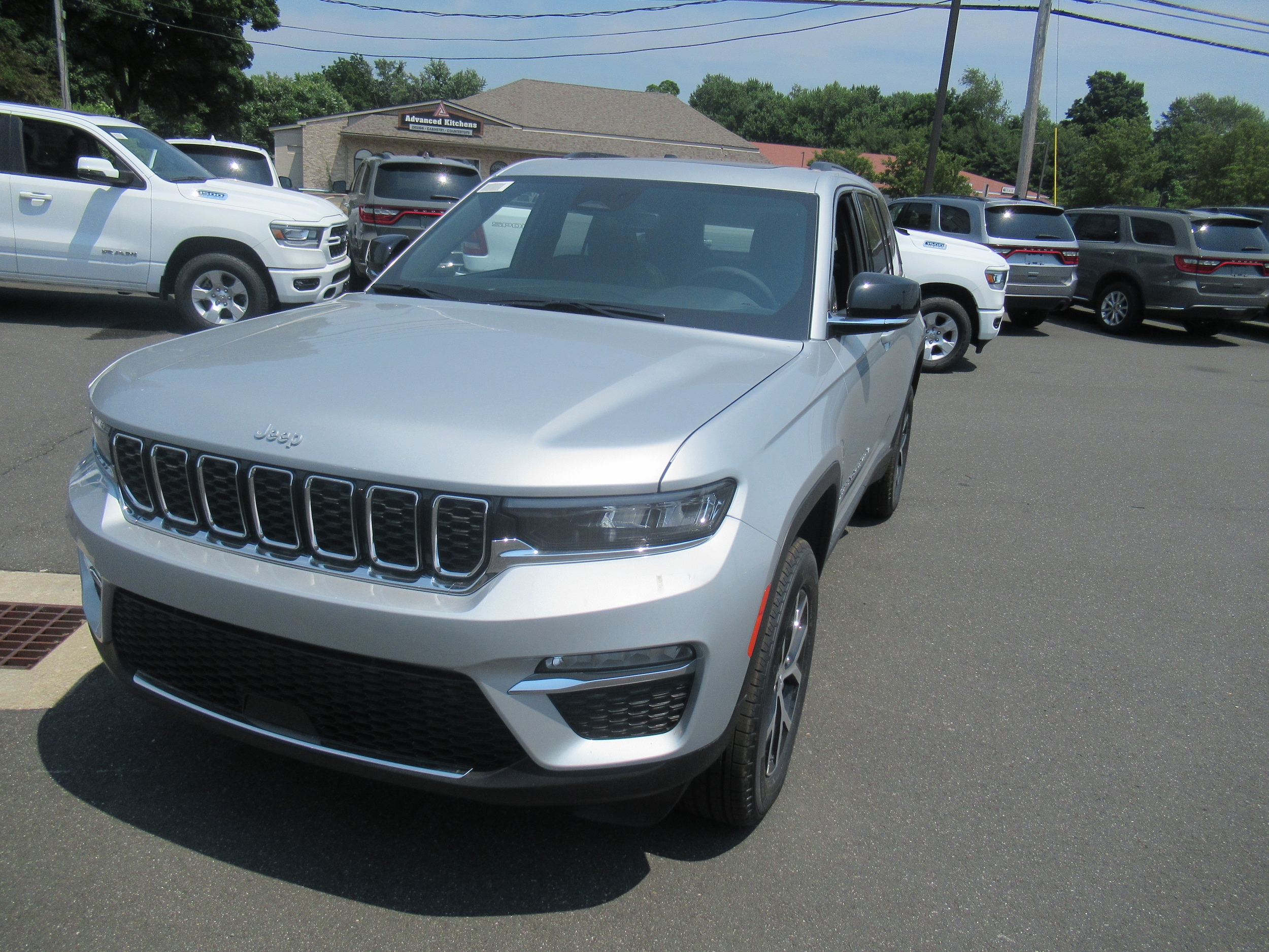 2024 Jeep Grand Cherokee LIMITED 4X4 3