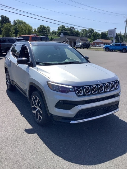 2024 Jeep Compass Limited 2