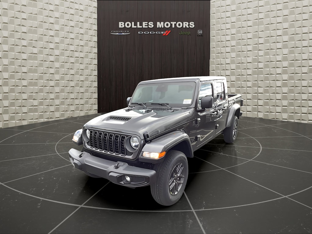 New 2026 Jeep Gladiator Sport S Pickup