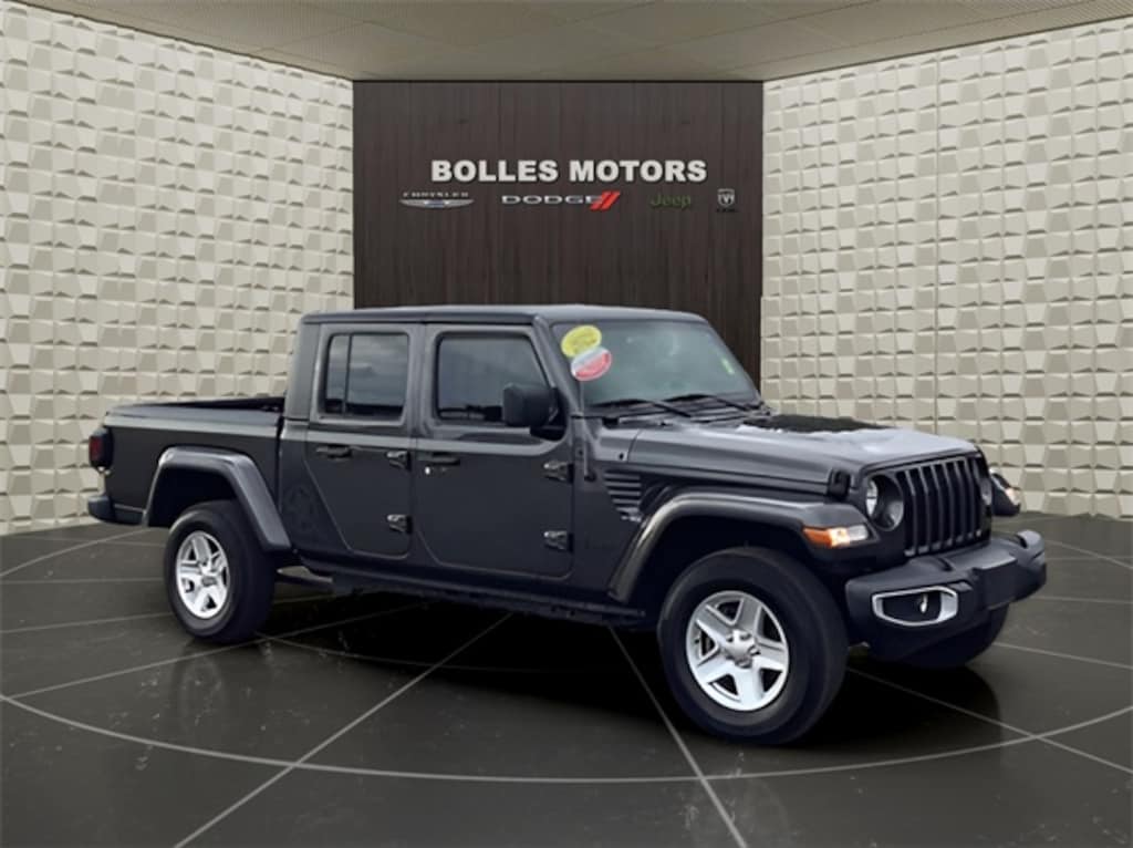 Certified 2022 Jeep Gladiator Sport Truck