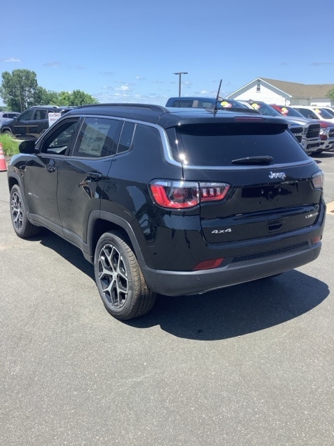 2024 Jeep Compass Limited 4