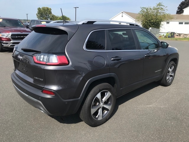 2021 Jeep Cherokee Limited 3