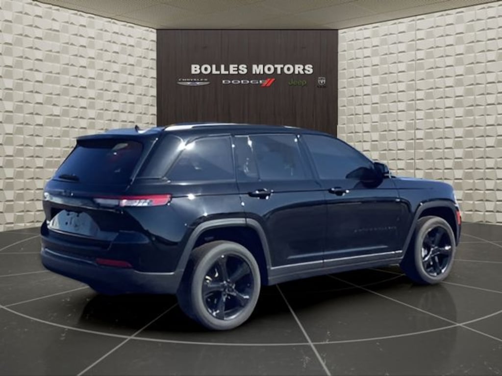 Certified 2023 Jeep Grand Cherokee Altitude SUV