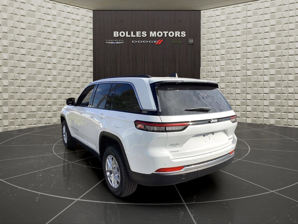 New 2025 Jeep Grand Cherokee Laredo X Sport Utility