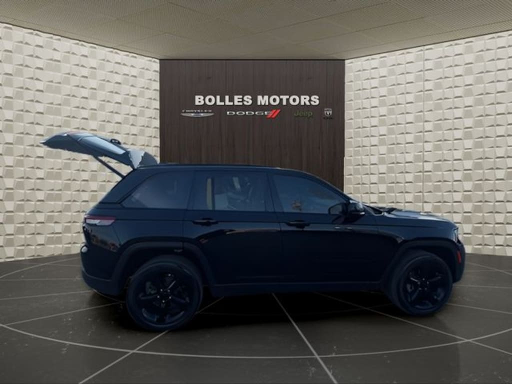 Certified 2023 Jeep Grand Cherokee Altitude SUV