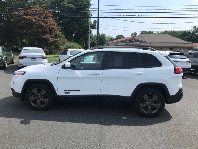 2017 Jeep Cherokee 75th Anniversary Edition 6