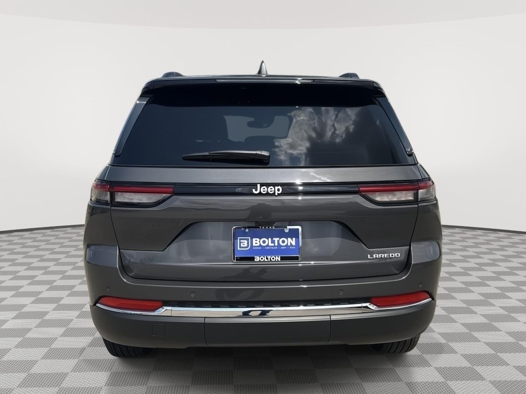 New 2025 Jeep Grand Cherokee Laredo Sport Utility