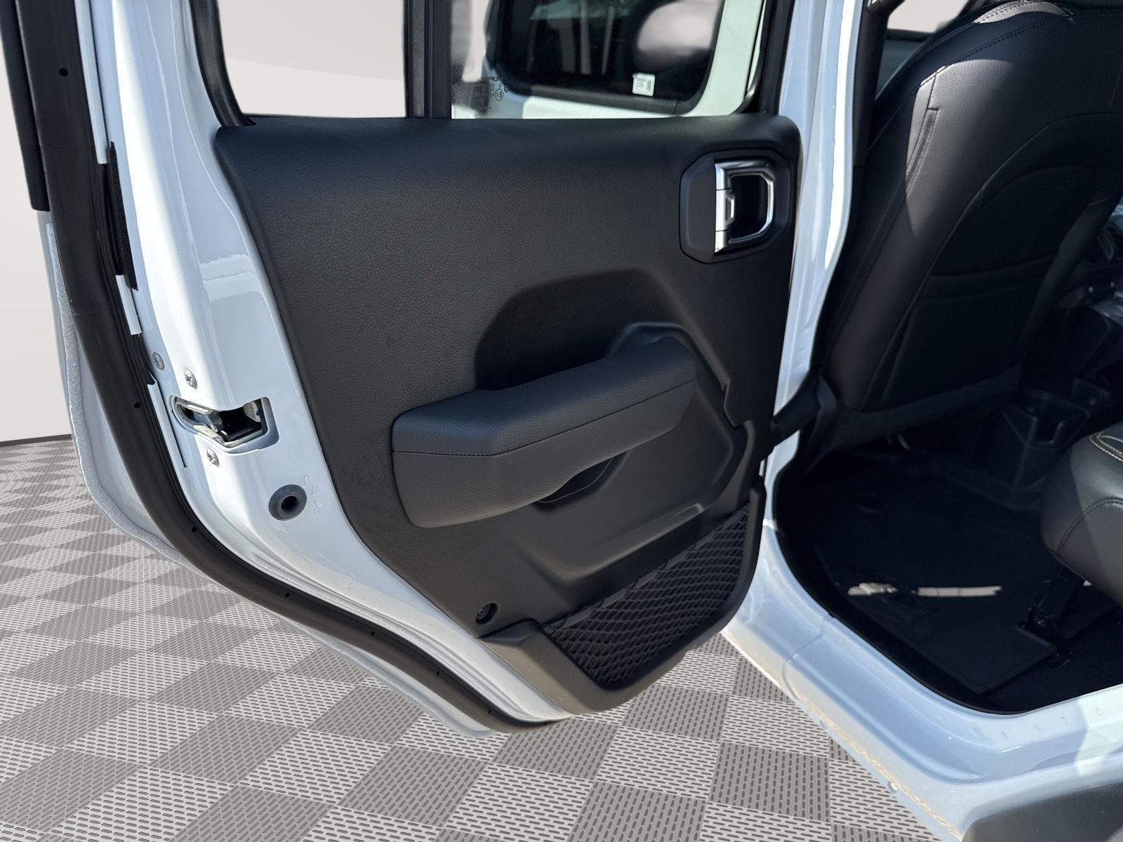 2025 Jeep Wrangler 4-Door Sport S - Photo 12