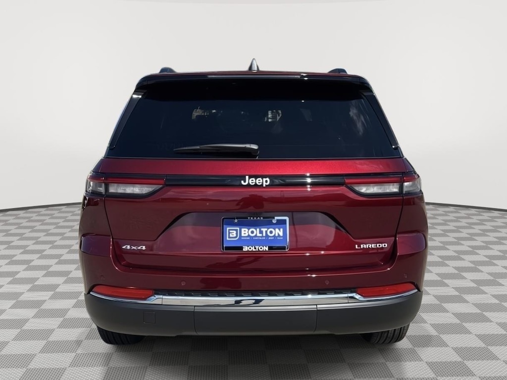 New 2025 Jeep Grand Cherokee Laredo Sport Utility