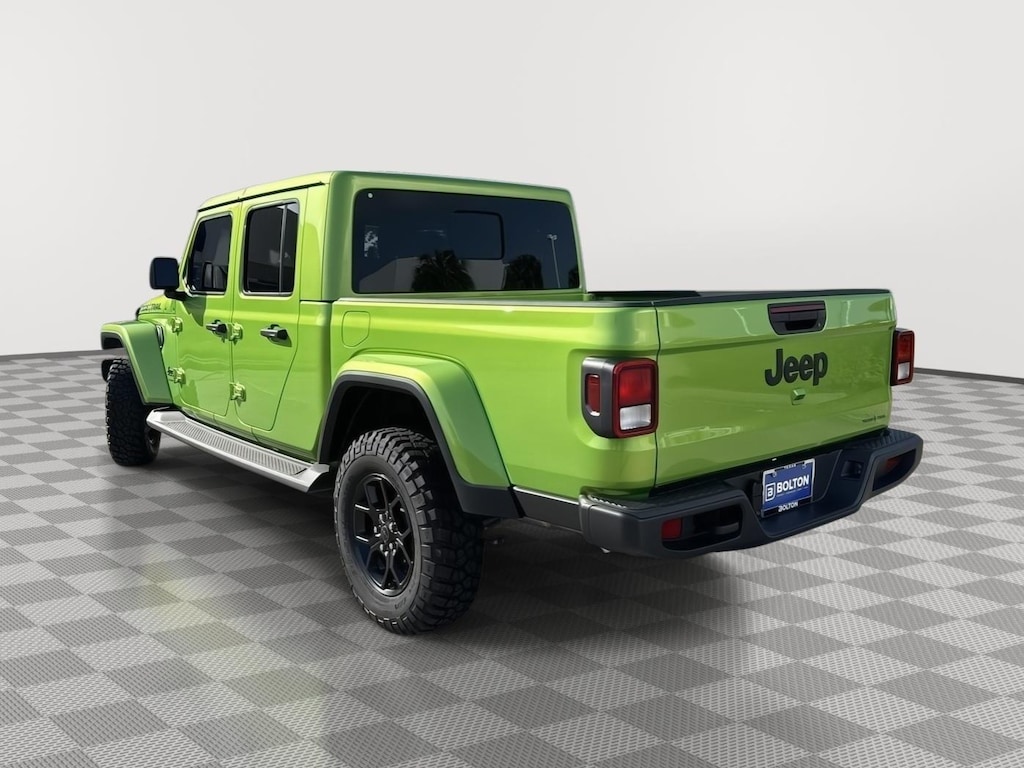 New 2025 Jeep Gladiator Sport Pickup
