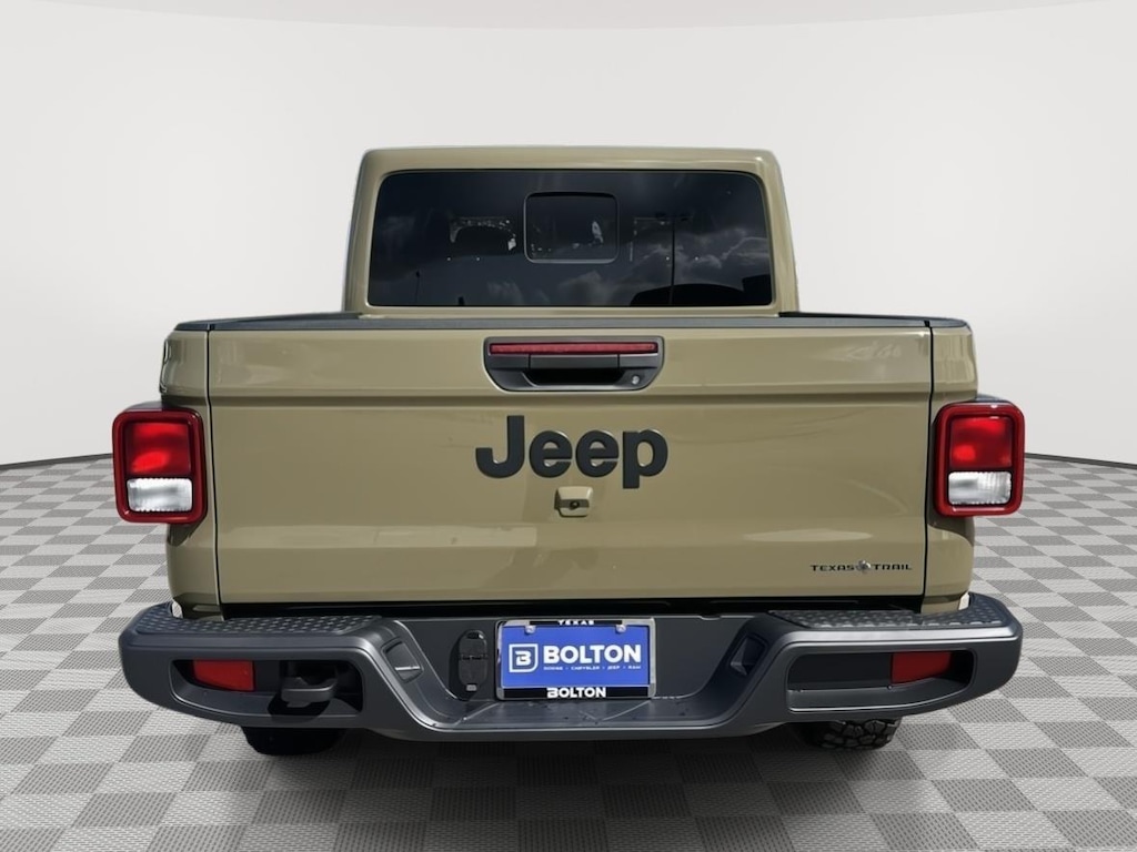 New 2025 Jeep Gladiator Sport Pickup