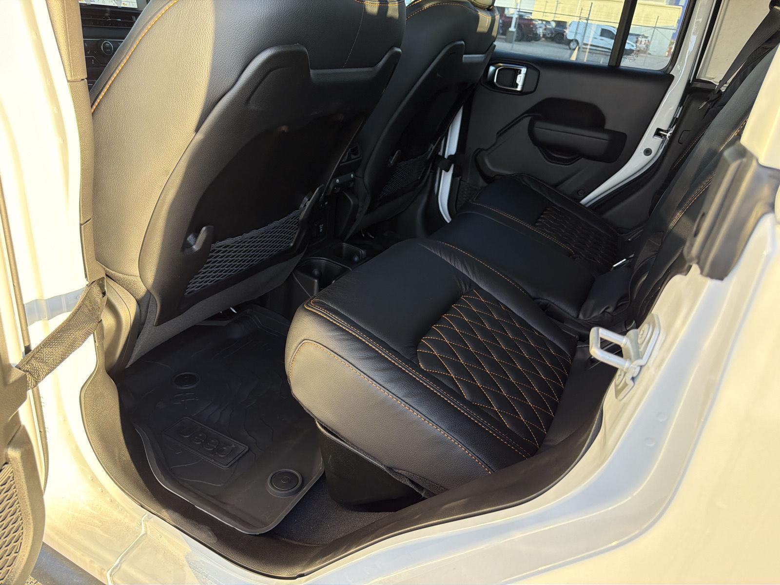 2025 Jeep Gladiator Mojave - Photo 13