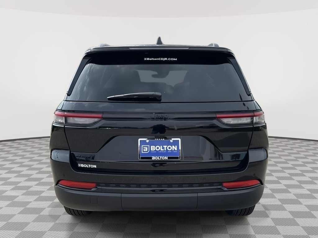 New 2025 Jeep Grand Cherokee Laredo Sport Utility