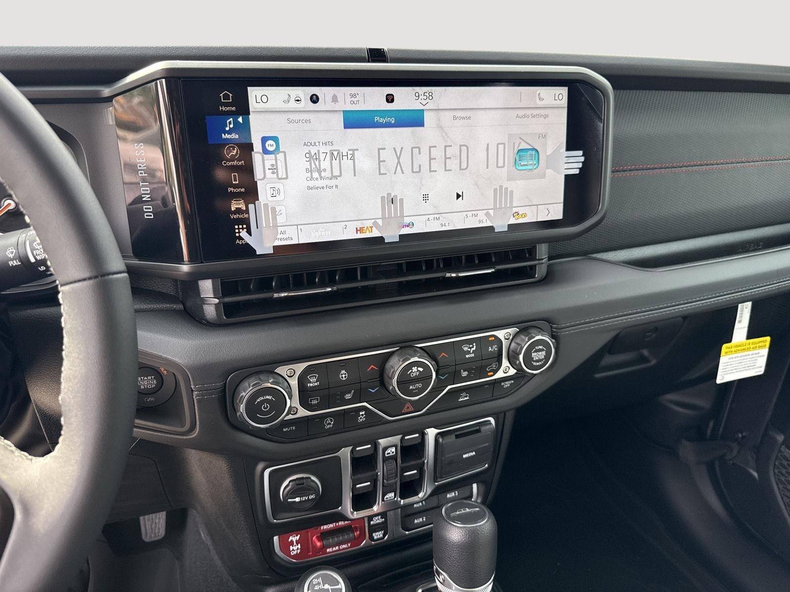 2025 Jeep Gladiator Rubicon - Photo 15