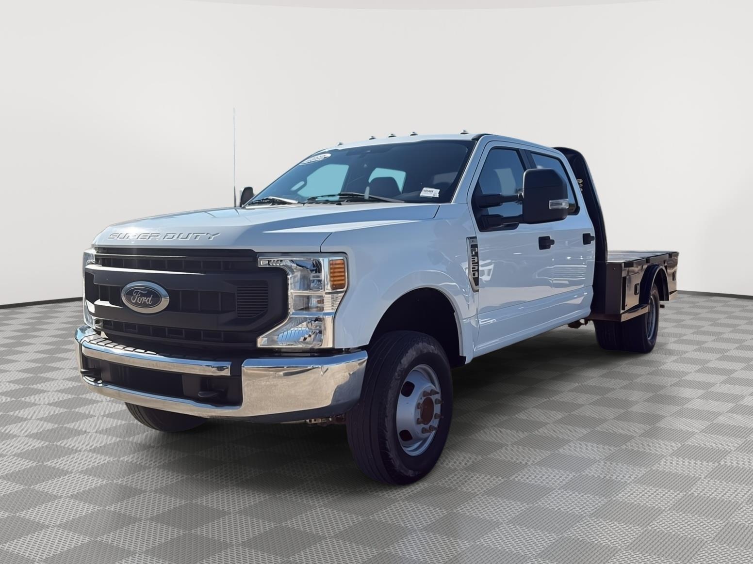 2022 Ford F-350 Super Duty Chassis Cab