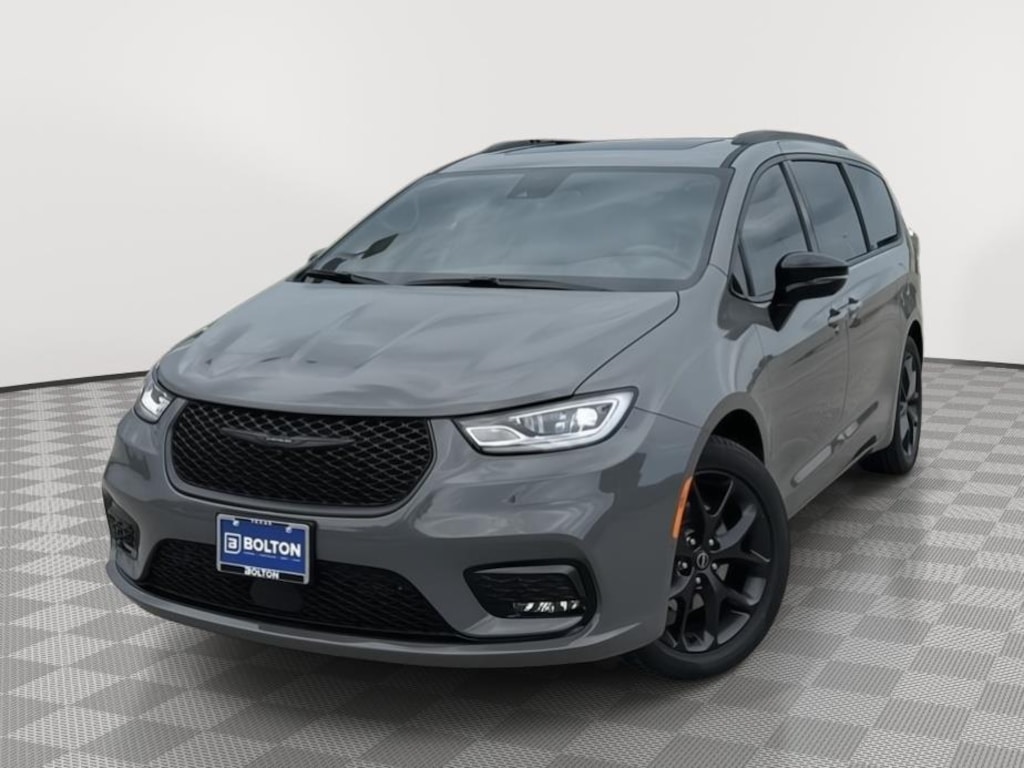 New 2025 Chrysler Pacifica Limited Passenger Van