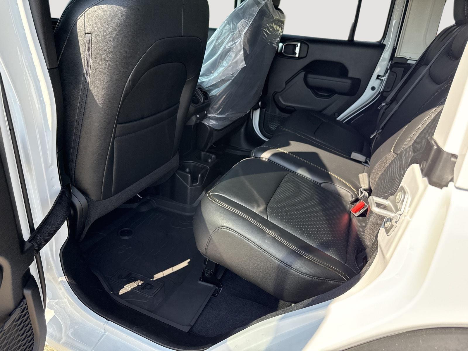 2025 Jeep Wrangler 4-Door Sport S - Photo 11