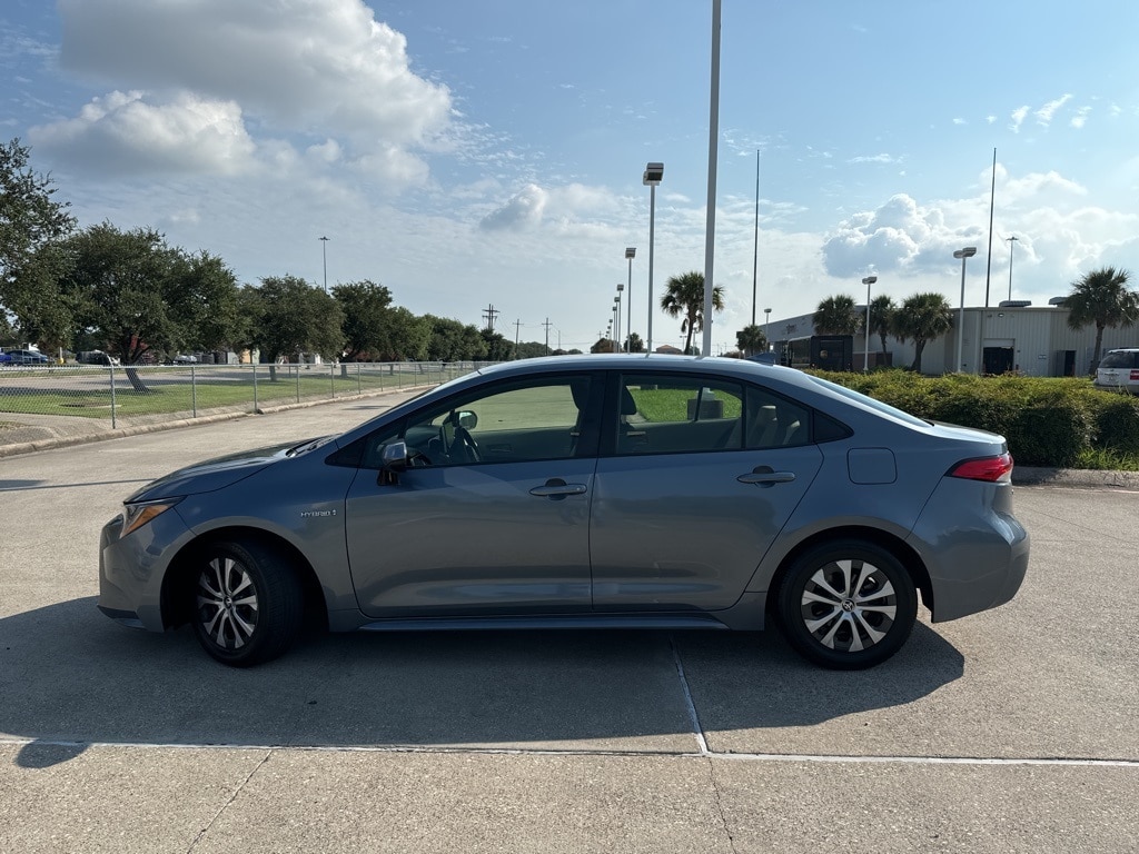 Used 2021 Toyota Corolla LE with VIN JTDEAMDE2MJ006575 for sale in Port Arthur, TX