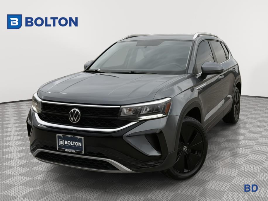 2022 Volkswagen Taos SE's photo