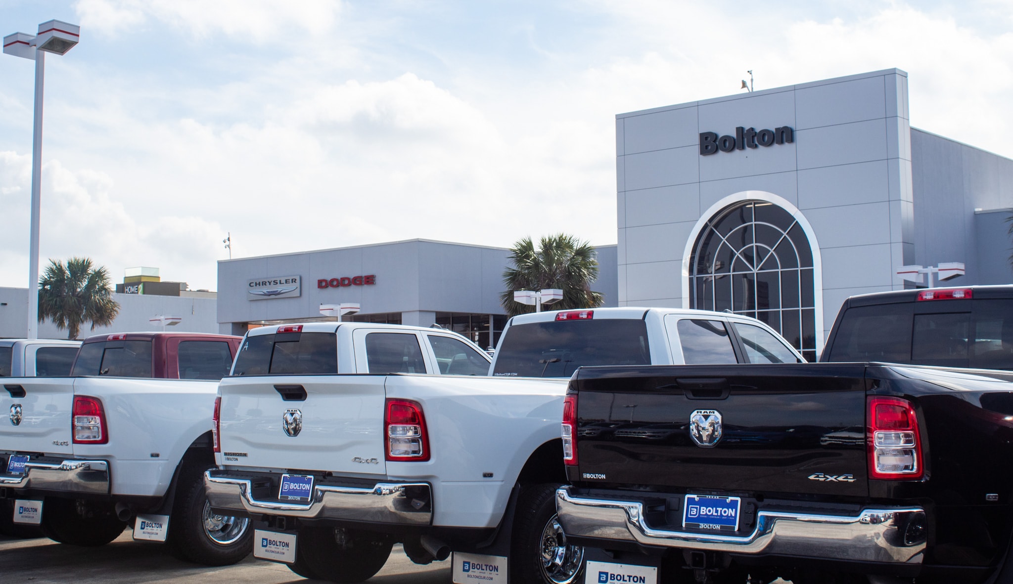Bolton CDJR Dealership in Port Arthur, TX