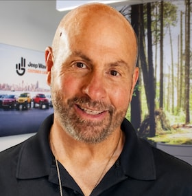 Staff member Mark Ellison from ID_4744449ec028