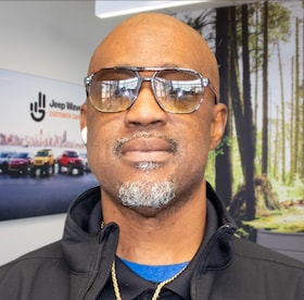 Staff member Yusuf 'Joe' Parker from ID_4744449ec028