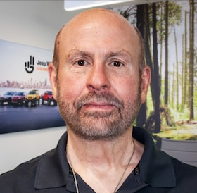 Staff member Mark Ellison from ID_4744449ec028