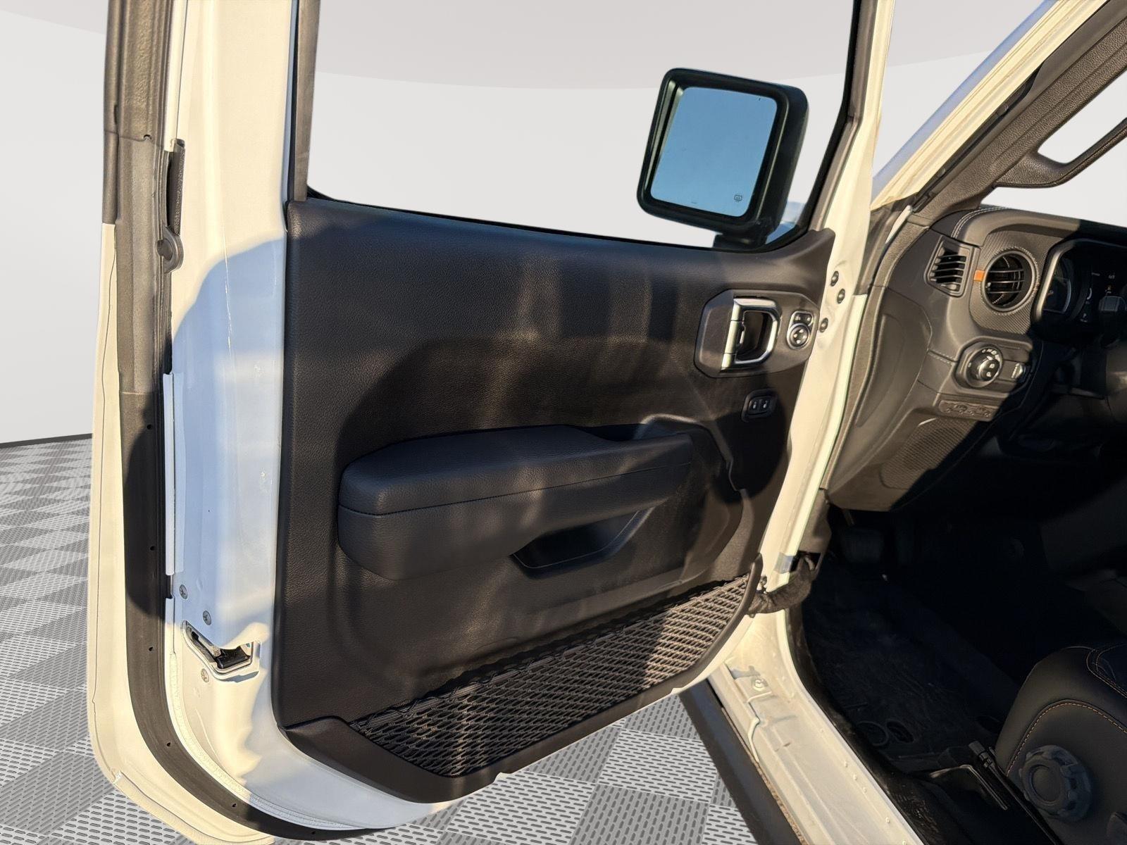 2025 Jeep Gladiator Mojave - Photo 9