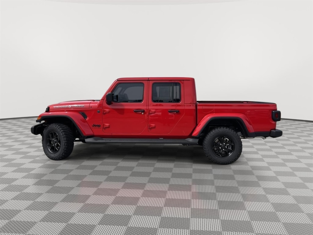 New 2025 Jeep Gladiator Sport Pickup