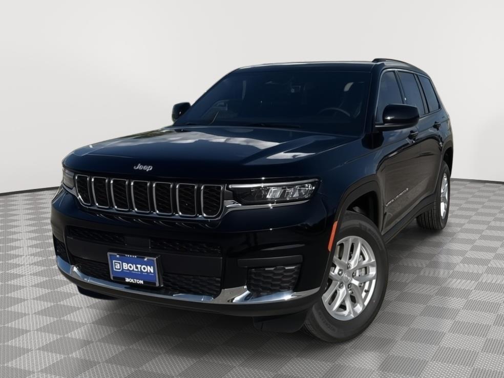 2025 Jeep Grand Cherokee L Laredo's photo