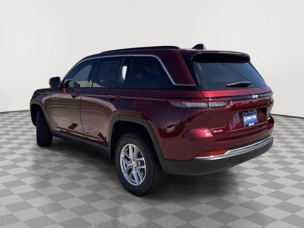 New 2025 Jeep Grand Cherokee Laredo Sport Utility
