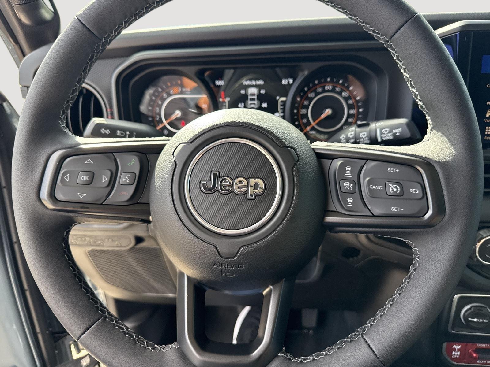 2025 Jeep Wrangler 4-Door Rubicon - Photo 17