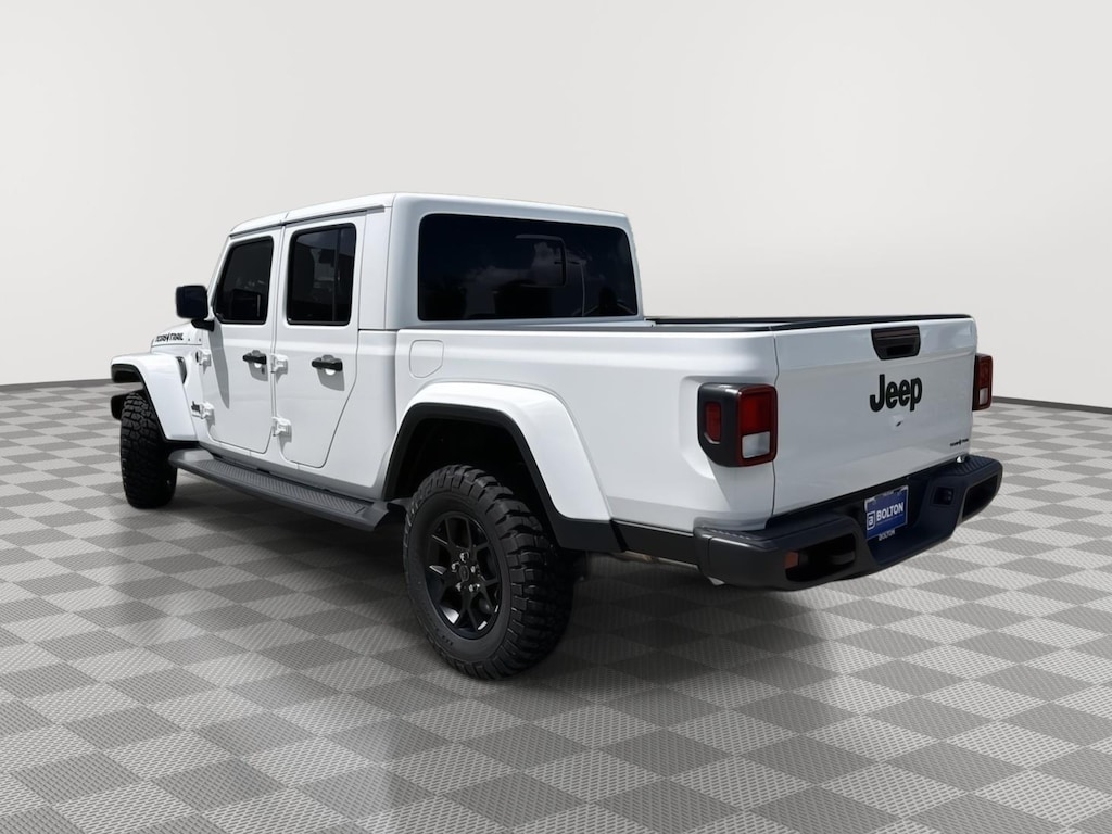 New 2025 Jeep Gladiator Sport Pickup