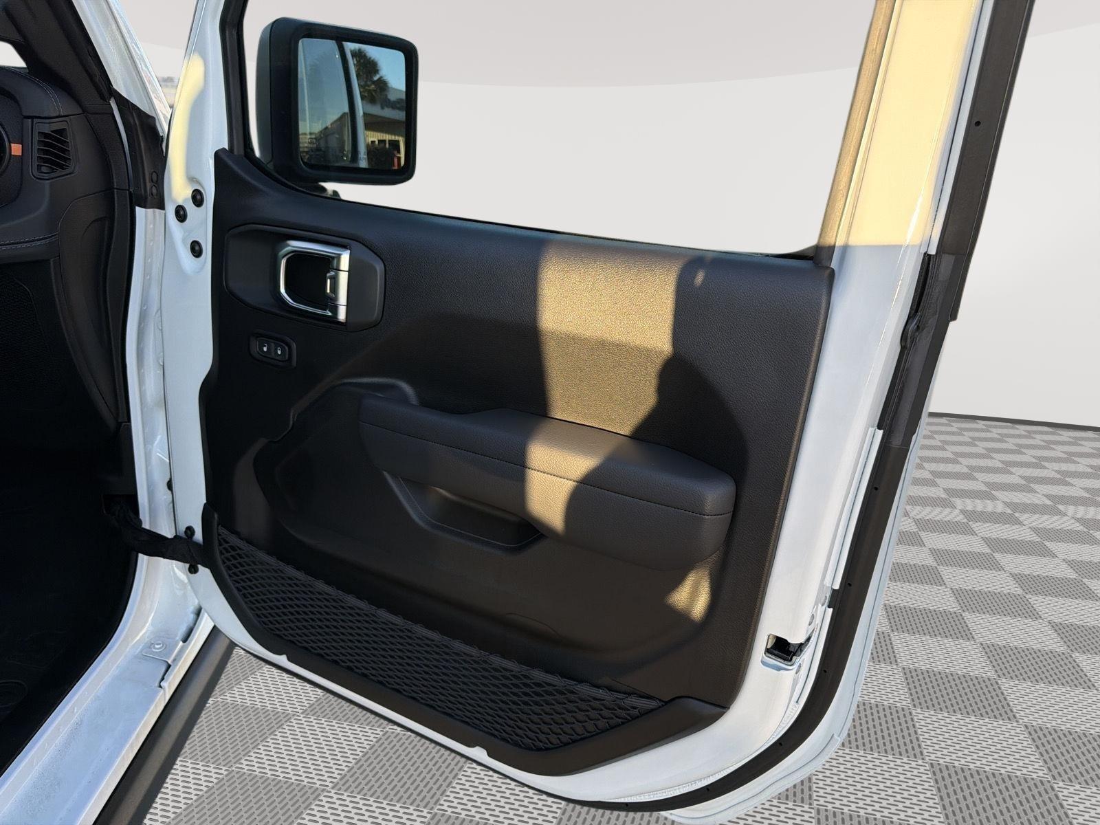 2025 Jeep Gladiator Mojave - Photo 21