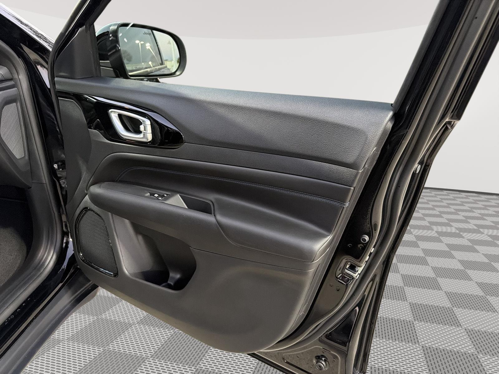2026 Jeep Compass Latitude Altitude - Photo 23
