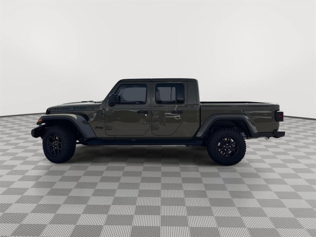 New 2025 Jeep Gladiator Sport Pickup