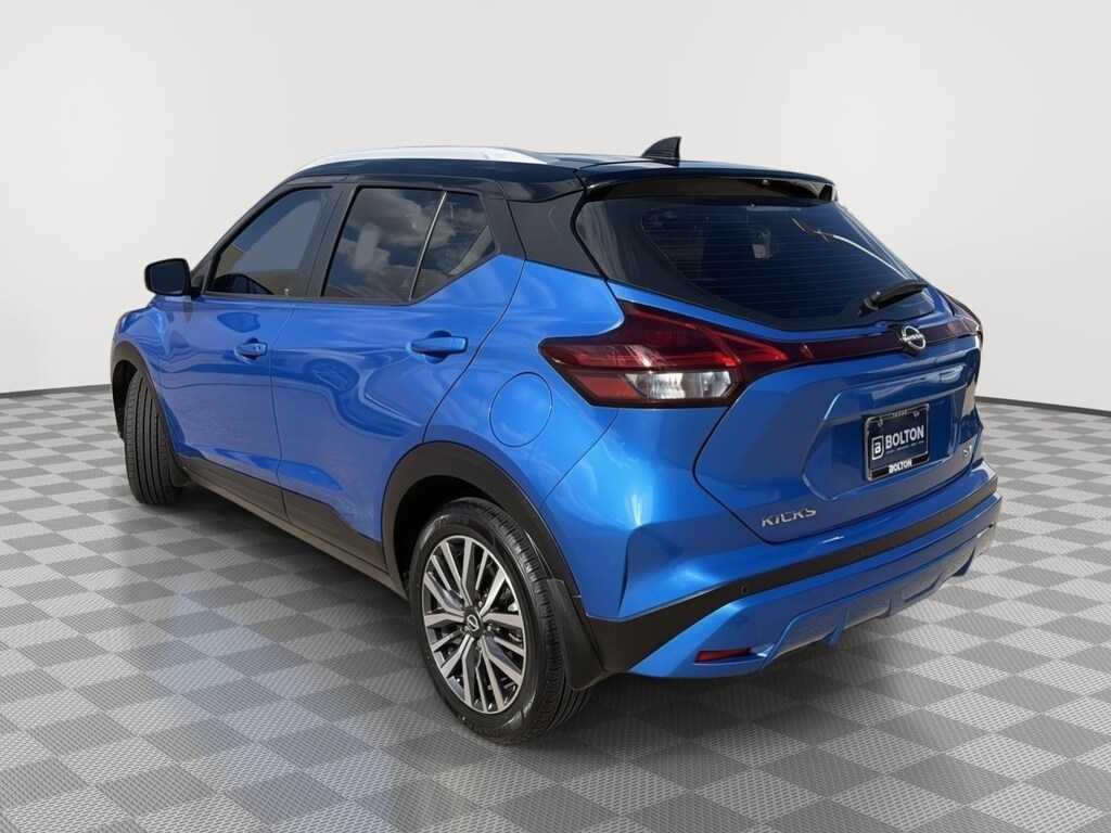 Used 2023 Nissan Kicks SV SUV