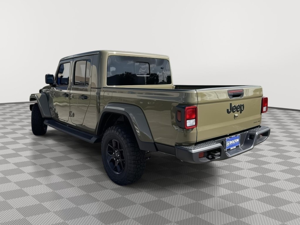 New 2025 Jeep Gladiator Sport Pickup