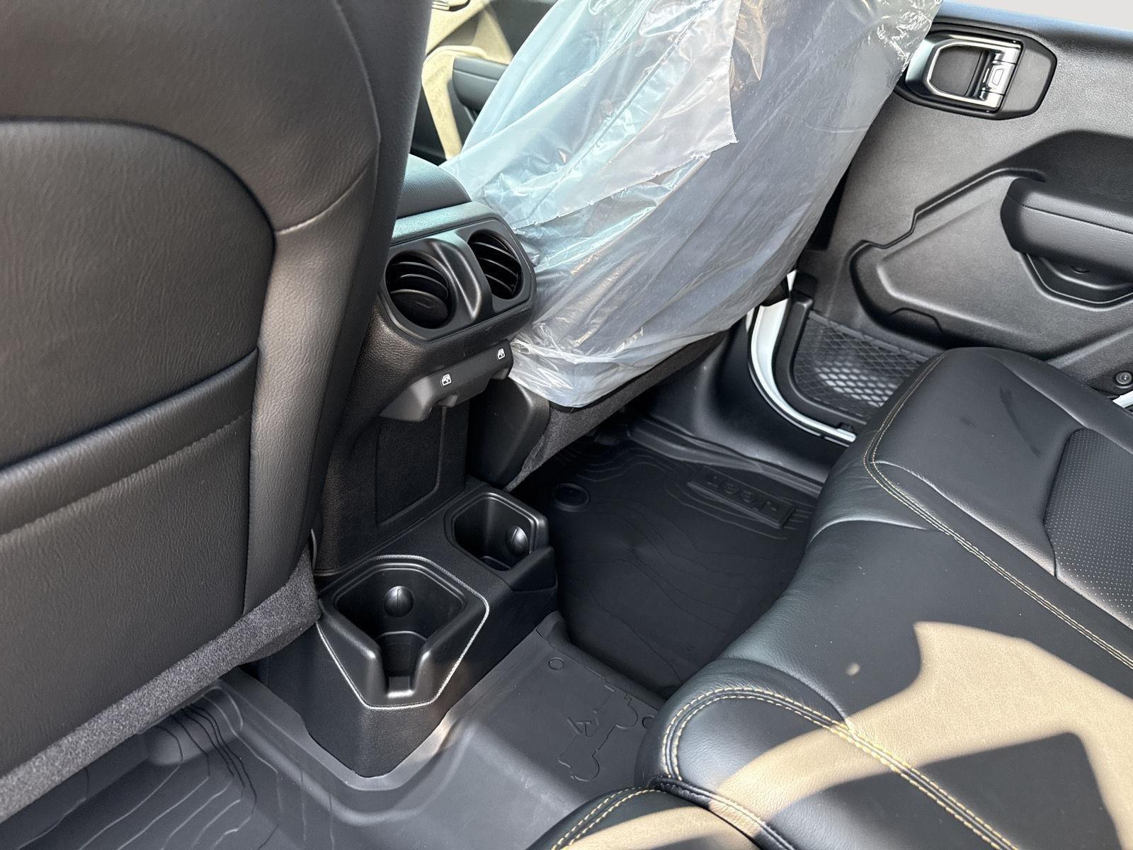 2025 Jeep Wrangler 4-Door Sport S - Photo 10