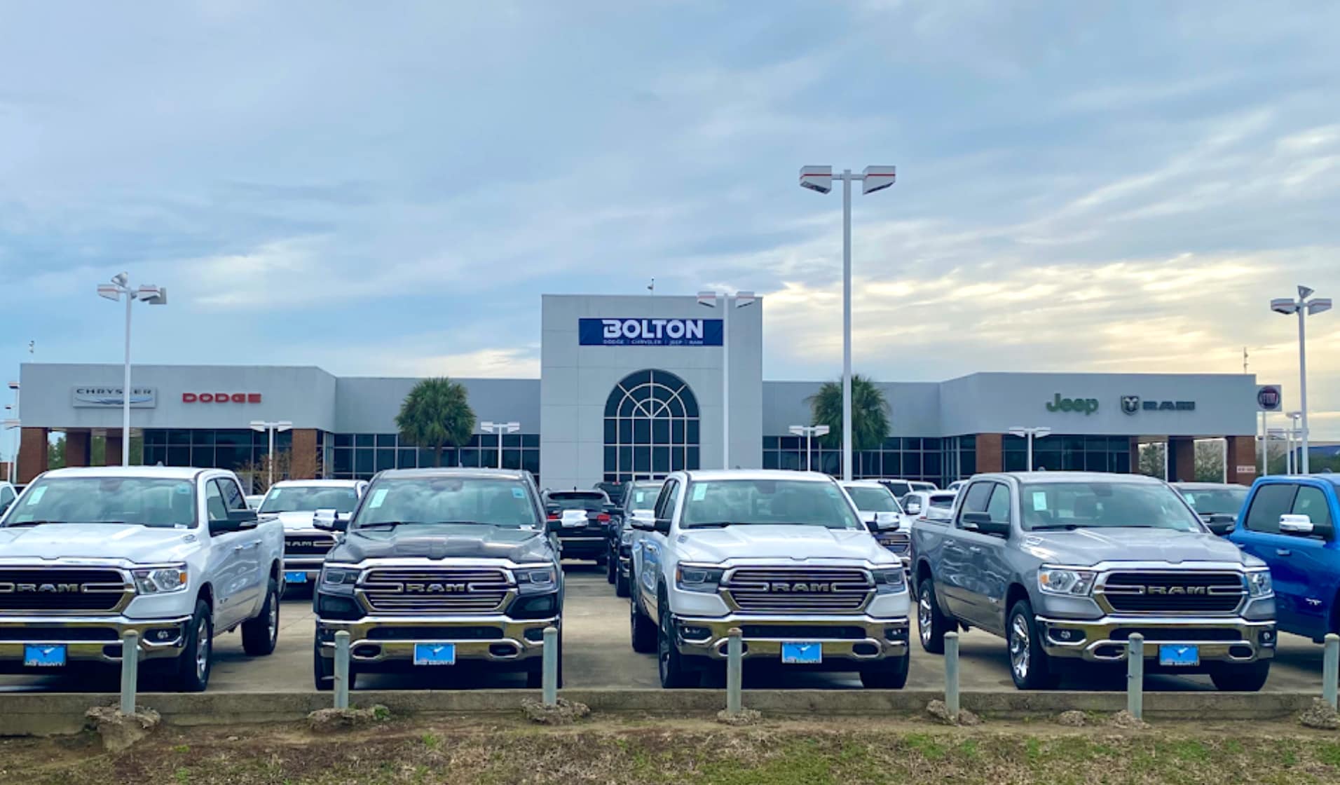 About Bolton Dodge Chrysler JeepRAM FIAT in Port Arthur Texas