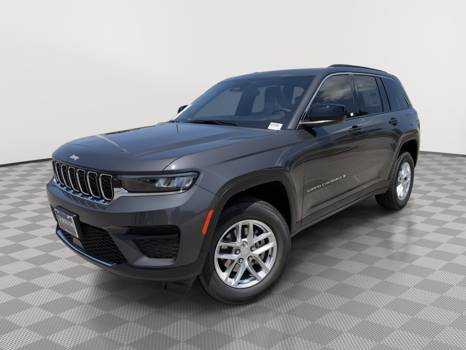 New 2026 Jeep Grand Cherokee Laredo