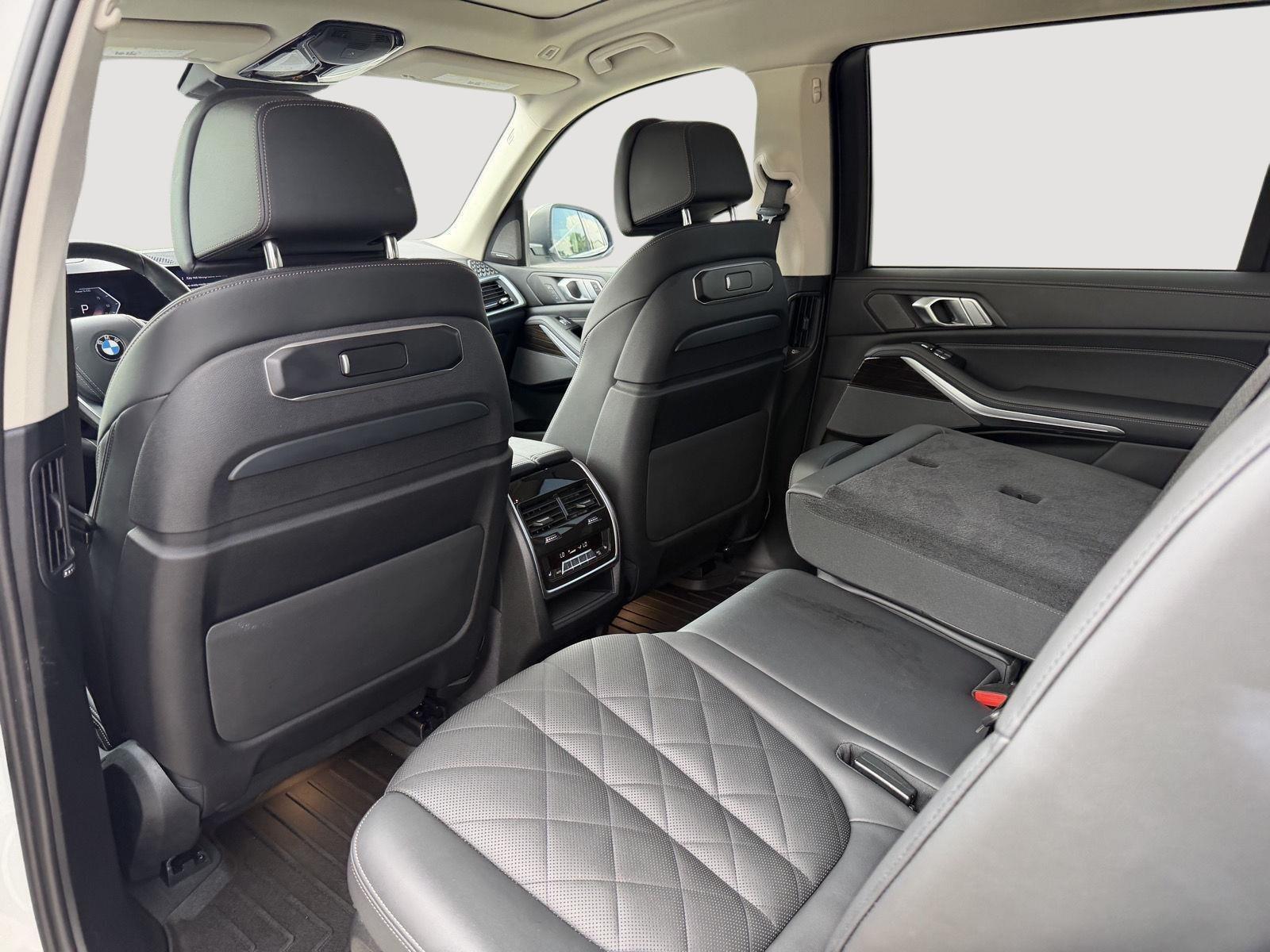 2024 BMW X7 40i - Photo 14