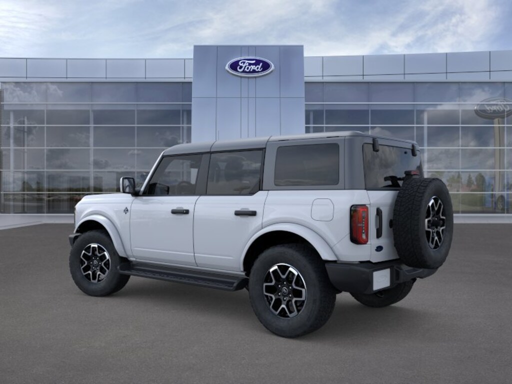 New 2026 Ford Bronco Outer Banks SUV