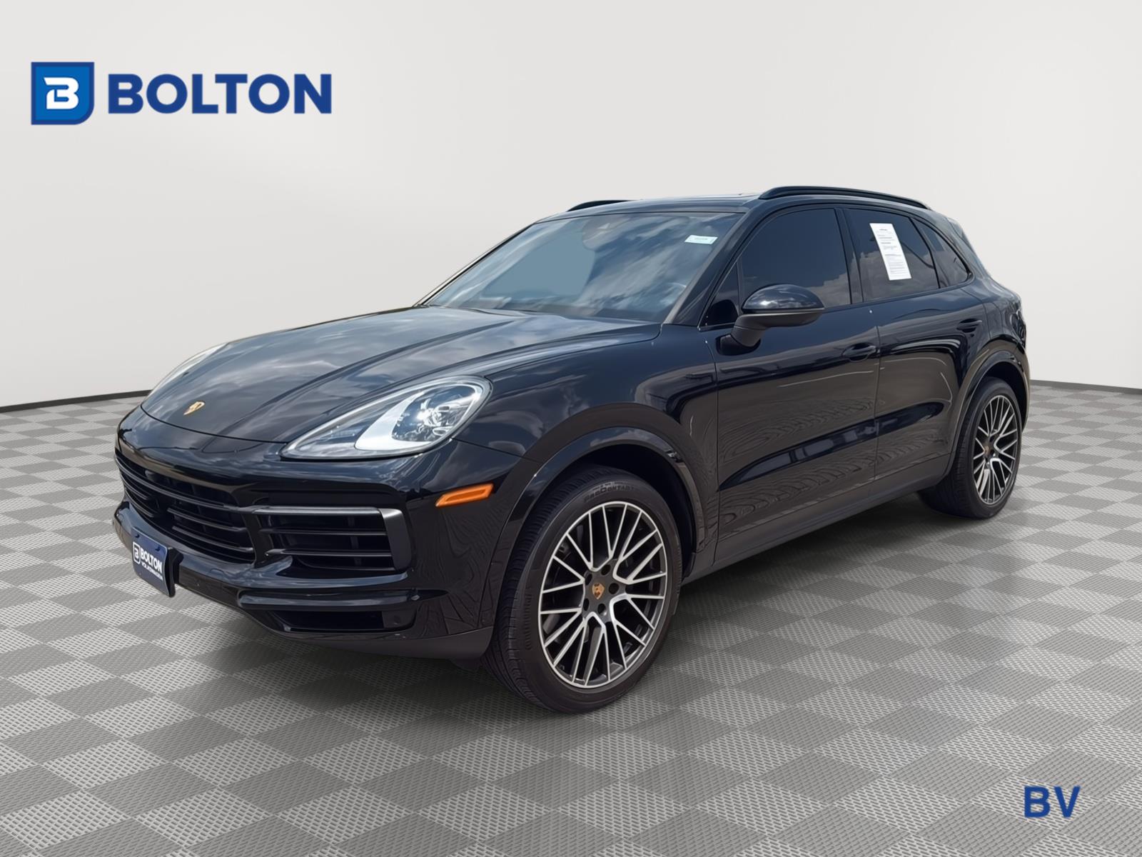 2023 Porsche Cayenne Platinum Edition's photo