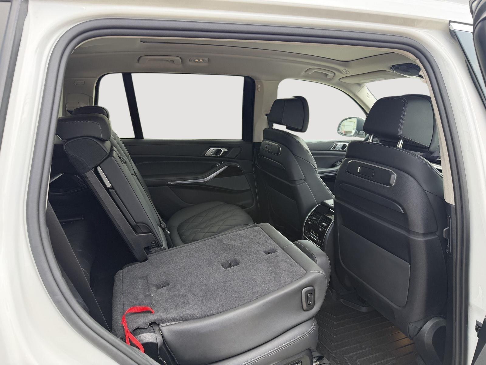 2024 BMW X7 40i - Photo 17